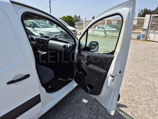 Peugeot Partner · Ano 2014