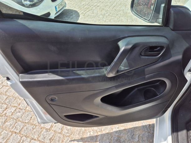 Peugeot Partner · Ano 2014