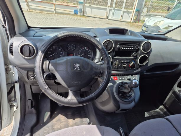 Peugeot Partner · Ano 2014