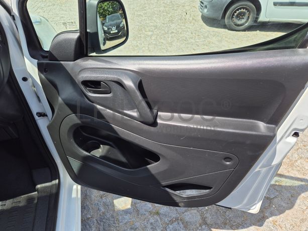 Peugeot Partner · Ano 2014