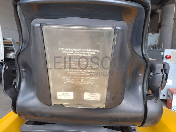 Empilhador Yale · Elétrico · Ano 2011