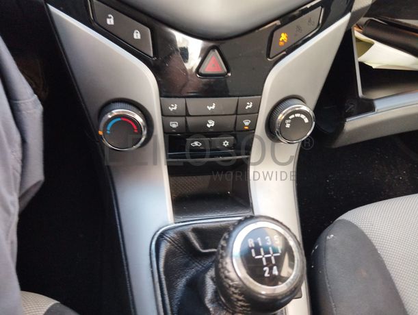 Chevrolet Cruze · Ano 2012