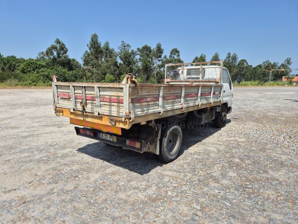Toyota Dyna · Ano 2000