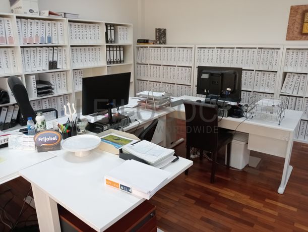 Unidade Industrial Completa · Armazém + Tinturaria