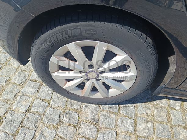 Mercedes-Benz A180 CDI · Ano 2013