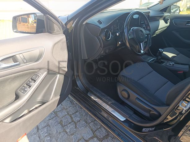 Mercedes-Benz A180 CDI · Ano 2013