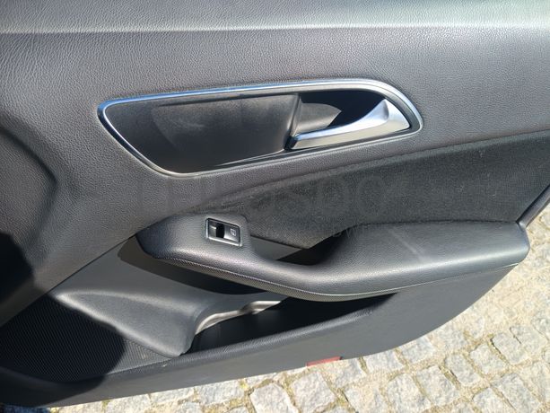 Mercedes-Benz A180 CDI · Ano 2013