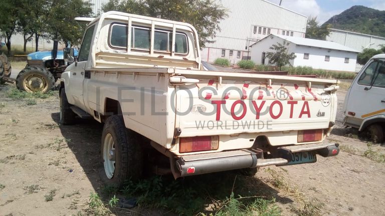 Toyota/Land Cruiser - 2013