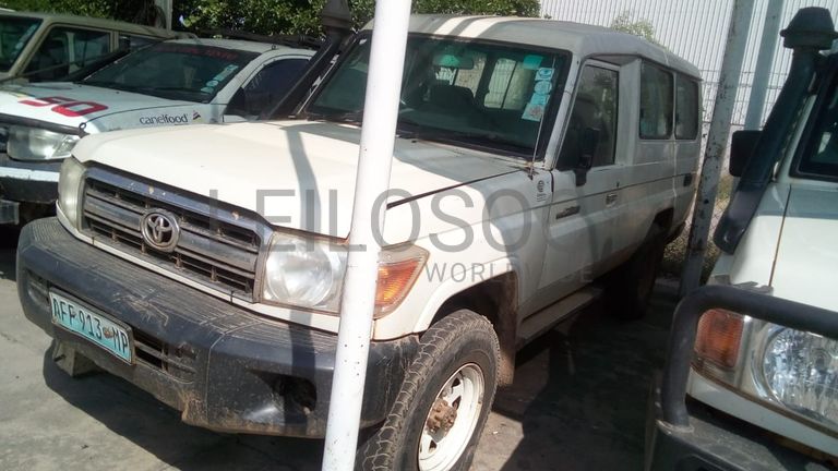 Toyota/Land Cruiser - 2015