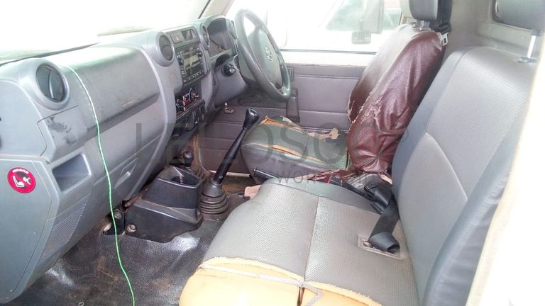 Toyota/Land Cruiser - 2013