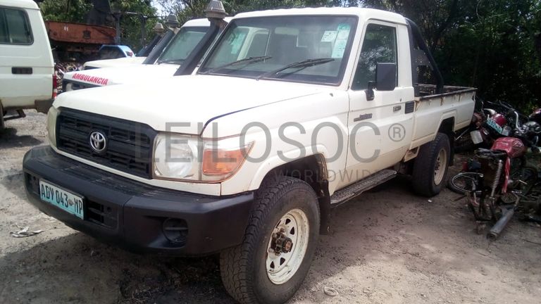 Toyota/Land Cruiser - 2014