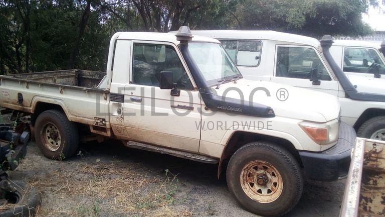 Toyota/Land Cruiser - 2013