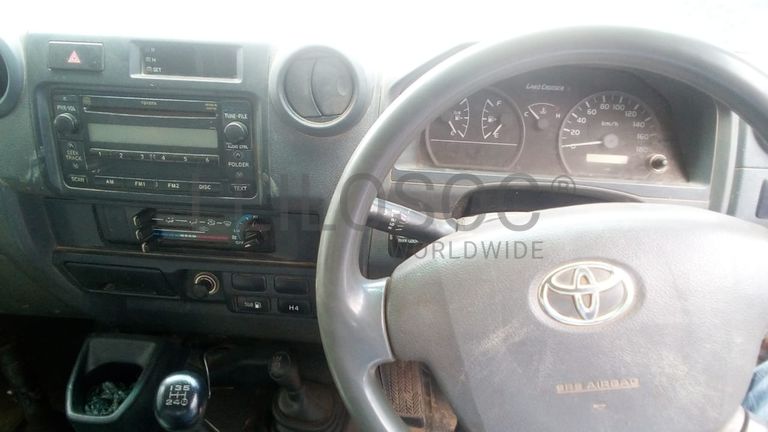 Toyota/Land Cruiser - 2013