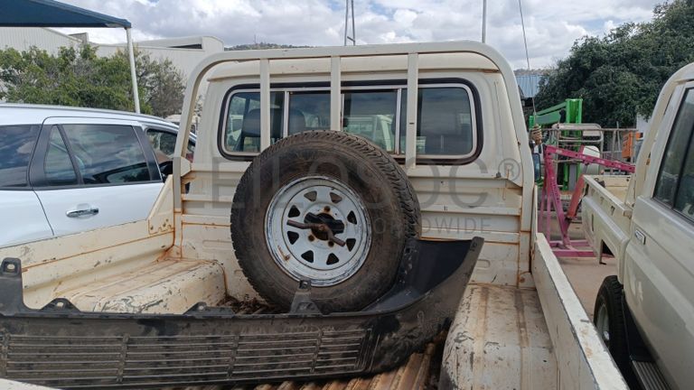 Toyota/LandCruiser - 2014