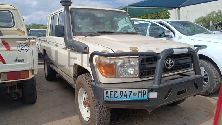 Toyota/LandCruiser - 2014