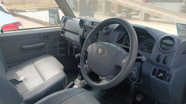 Toyota/LandCruiser - 2014