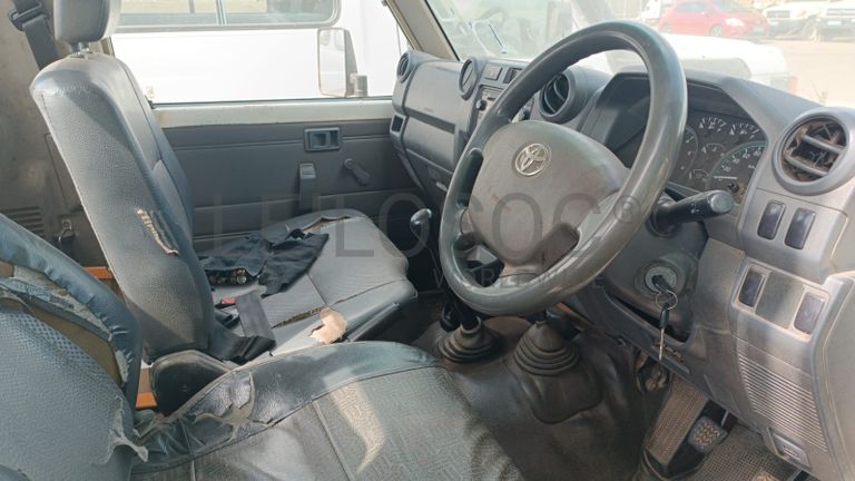 Toyota/LandCruiser - 2013