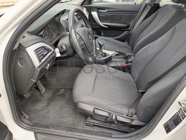 BMW 116d · Ano 2012