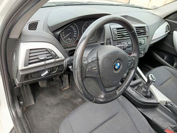 BMW 116d · Ano 2012