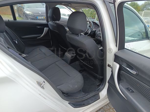 BMW 116d · Ano 2012