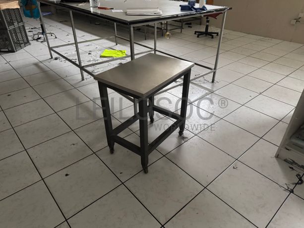 Carrinhos de Apoio