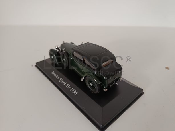 Miniatura Veículo Escala 1:43