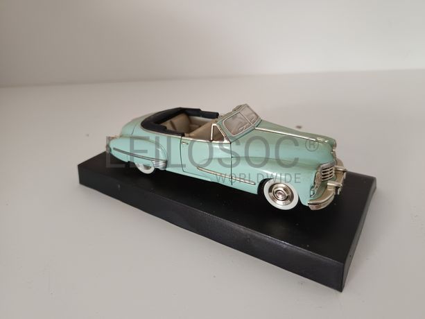 Miniatura Veículo Escala 1:43