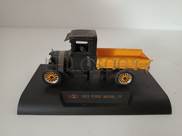 Miniatura Veículo Escala 1:43