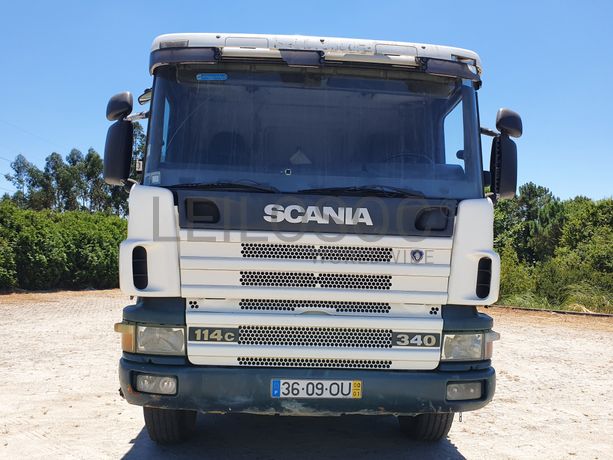 Scania P114CB 8x4 · Ano 2000