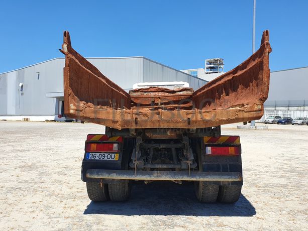 Scania P114CB 8x4 · Ano 2000