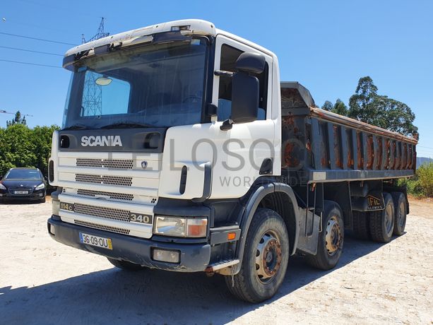 Scania P114CB 8x4 · Ano 2000