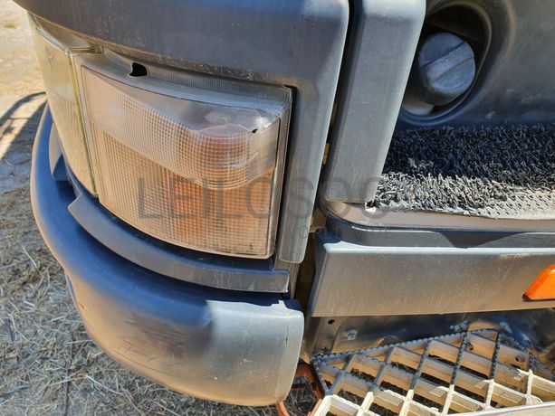 Scania P114CB 8x4 · Ano 2000