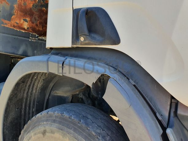 Scania P114CB 8x4 · Ano 2000