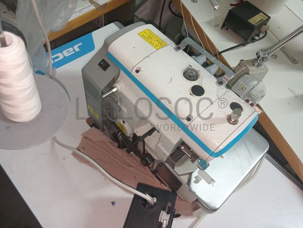 Máquina de Corte e Cose