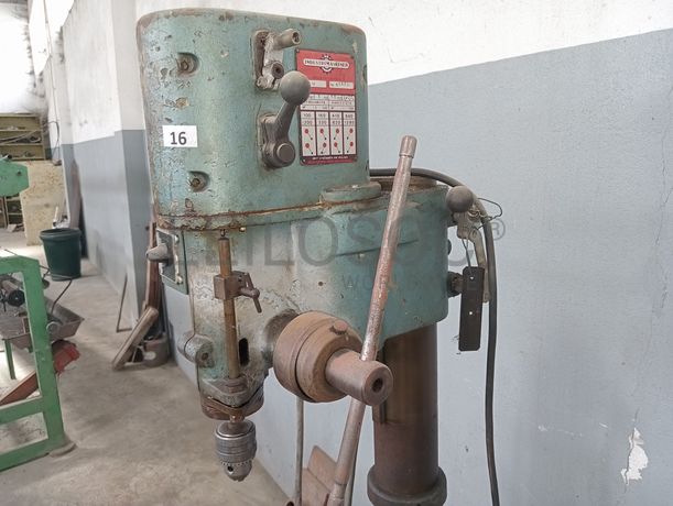 Máquina de Furar · Torno Mecânico