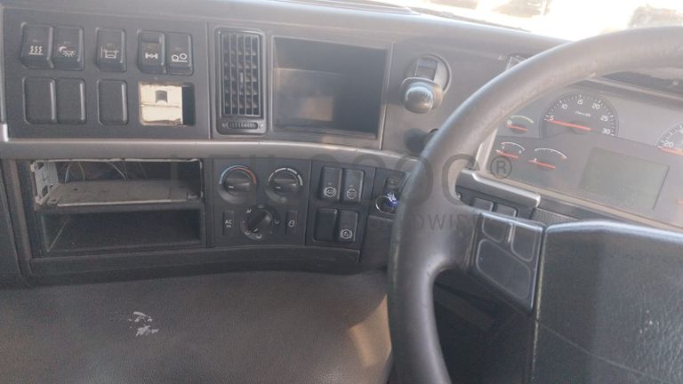 Camião Volvo FM 12 440 CV