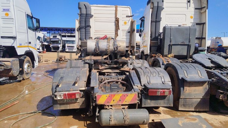 Camião Volvo FM 11 450 CV