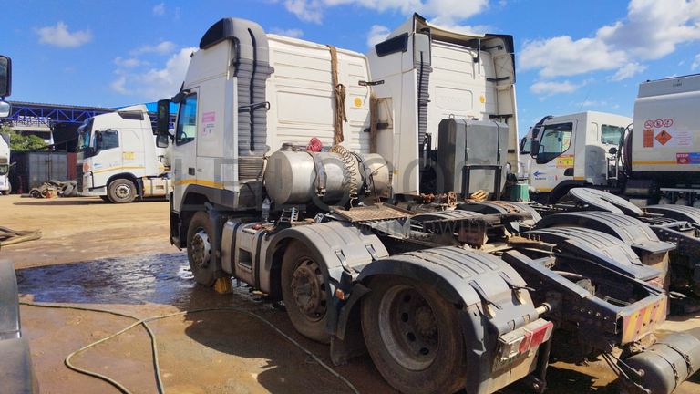 Camião Volvo FM 11 450 CV