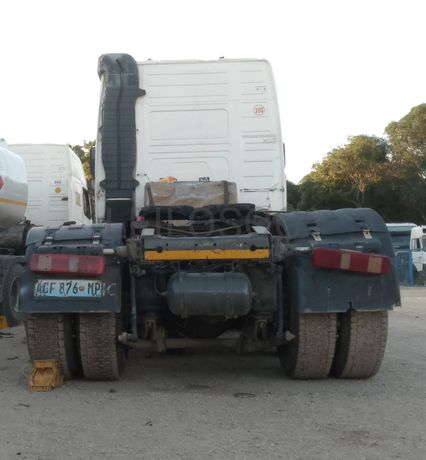 Camião FH12 460