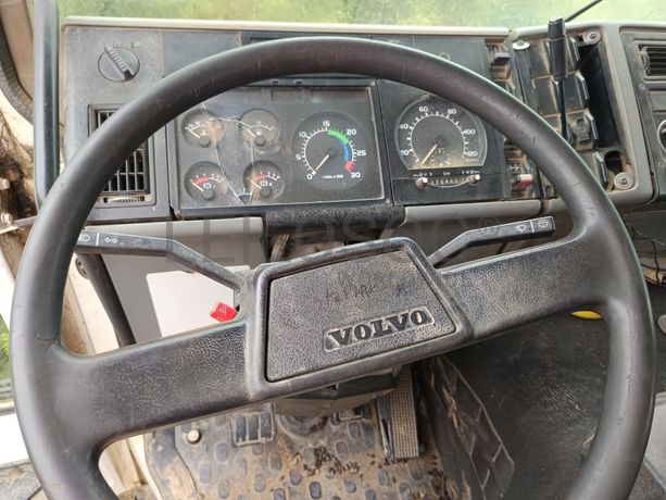 Volvo FL 619-65 · Ano 1999