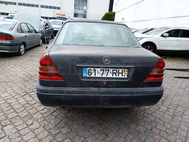 Mercedes-Benz C220 D · Ano 1994
