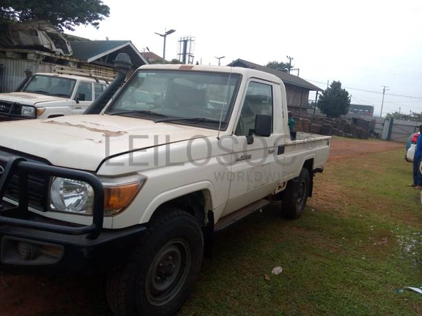 Toyota Landcruiser Hard Top HZJ76-DKMRS 2018
