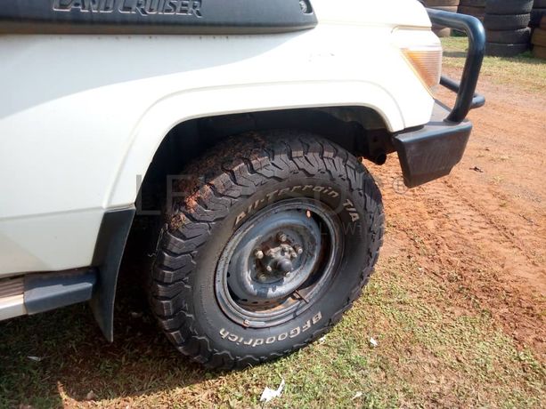 Toyota Landcruiser Hard Top HZJ76R-RKMRS 2018