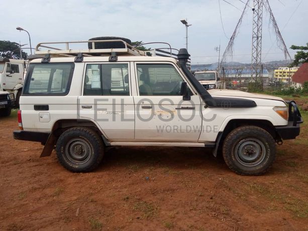 Toyota Landcruiser Hard Top HZJ76-DKMRS 2017