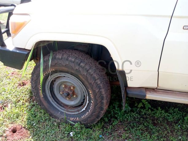 Toyota Landcruiser Hard Top HZJ76-DKMRS 2018