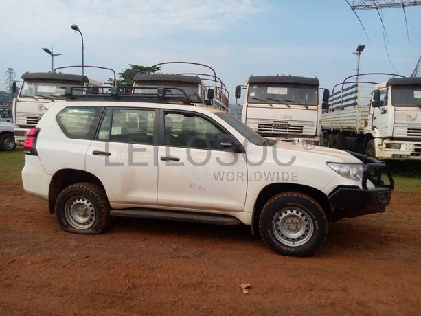 Toyota Landcruiser Prado KDJ150R-GKFEY 2017