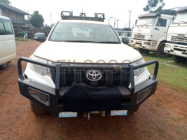 Toyota Landcruiser Prado KDJ150R-GKFEY 2017