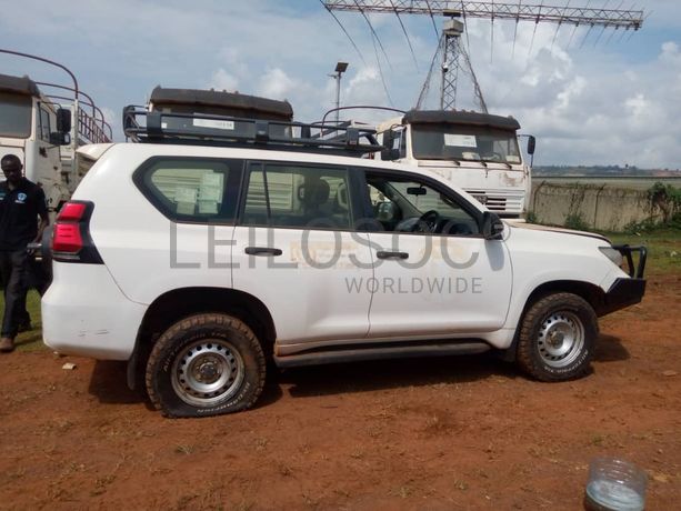 Toyota Landcruiser Prado KDJ150R-GKFEY 2017