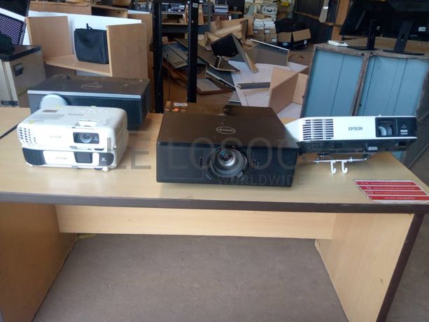 IT: Monitors, Keyboards, Projectors & Screens