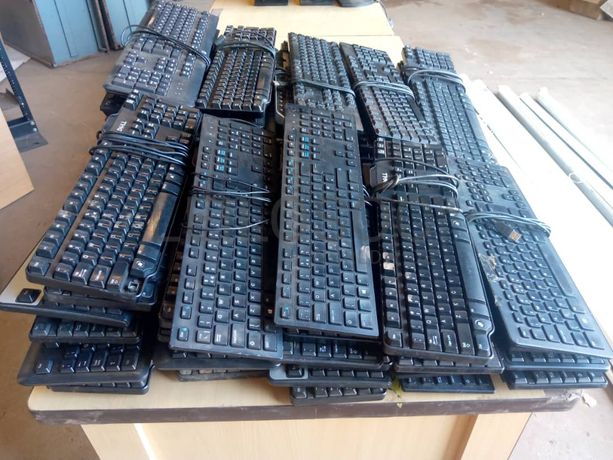 IT: Monitors, Keyboards, Projectors & Screens